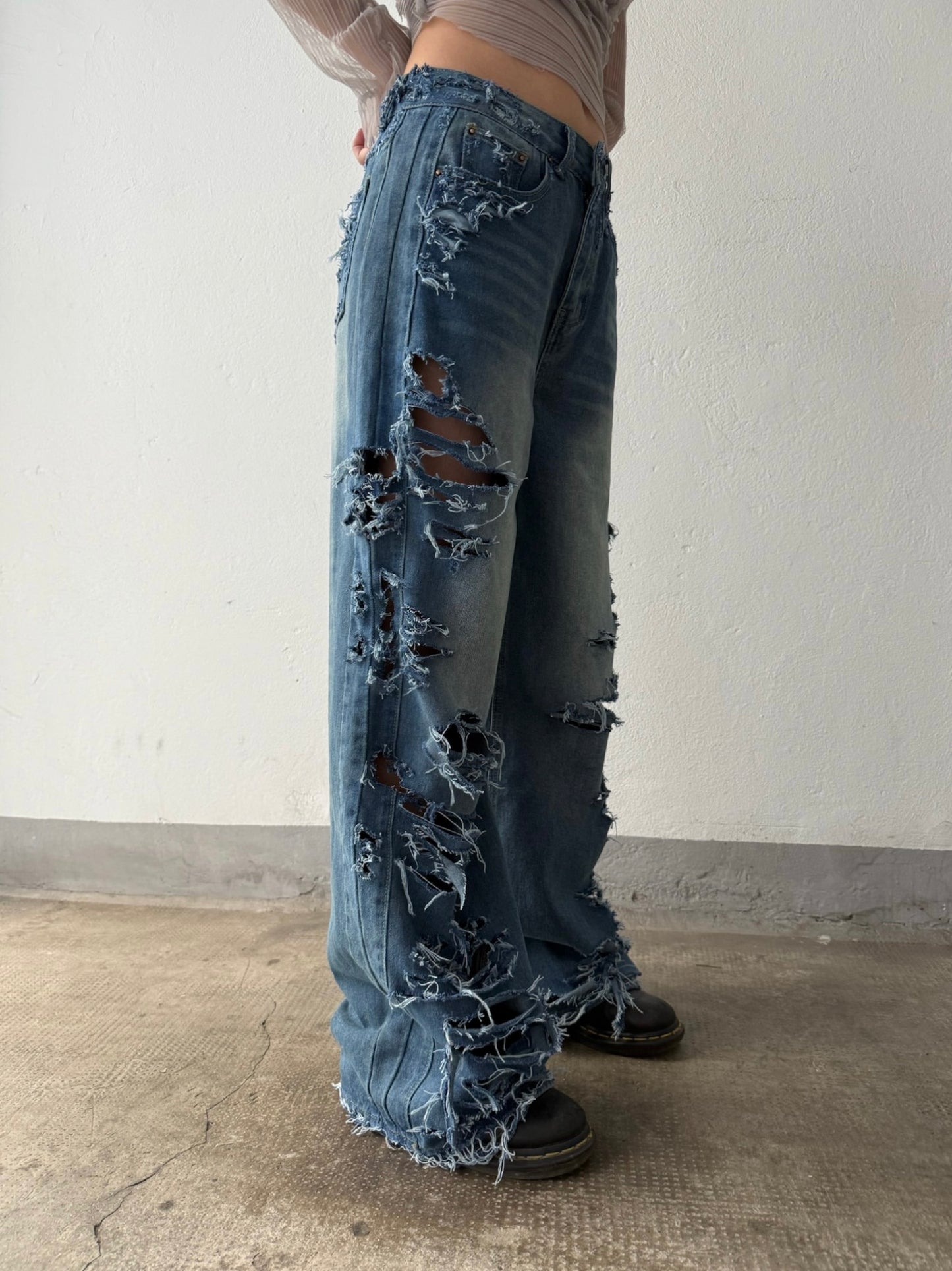 Custom Scratched Denim 5 pockets